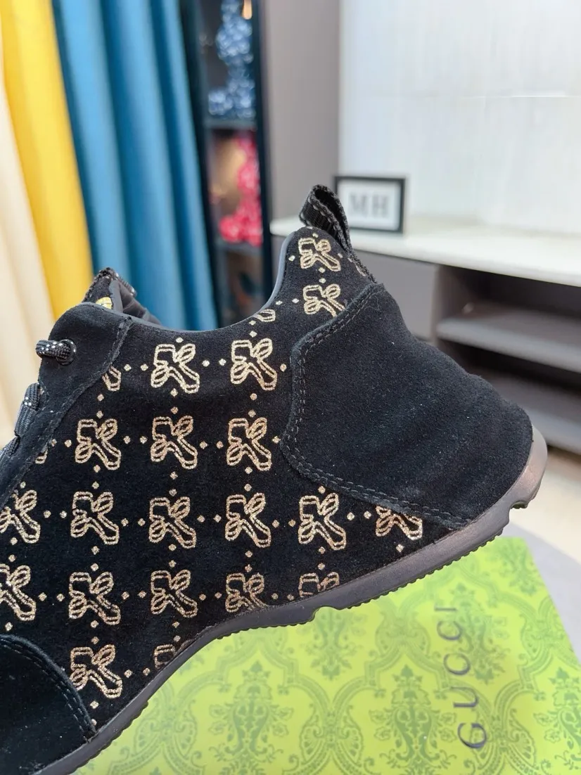 Men's shoes 💰560🌹🌹【GUCCI】pop-top casual sneakers with daddy outsole, breathable and comfortable, easy to walk, a versatile style for trendy men, upper with cowhide edged outsole design➕genuine leather lining➕Gucci's popular original outsole, sports and running style, super comfortable. Code number 38-44